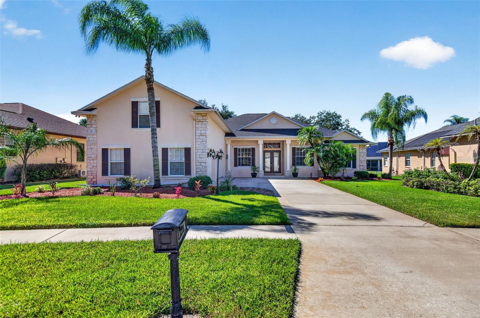 725 CITRUS WOOD LANE