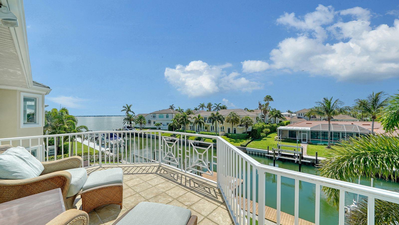 COUNTRY CLUB SHORES SEC 02 - Residential