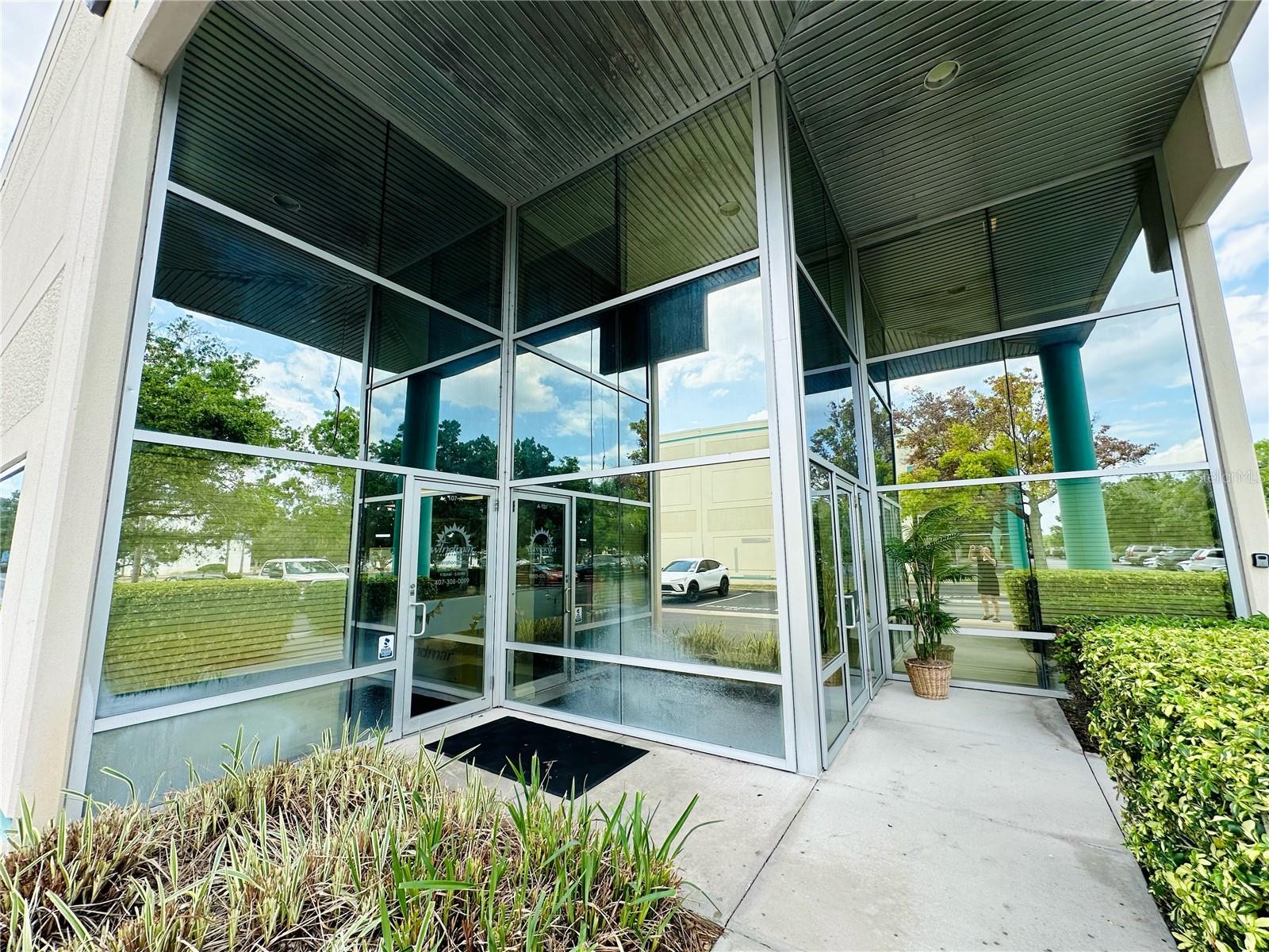 6753 KINGSPOINTE PARKWAY 107
