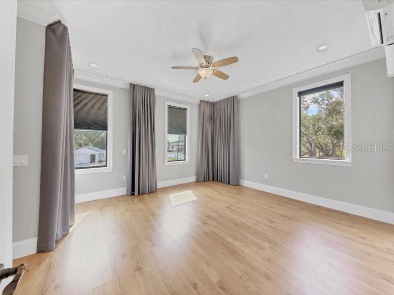 BROOKSIDE - Residential