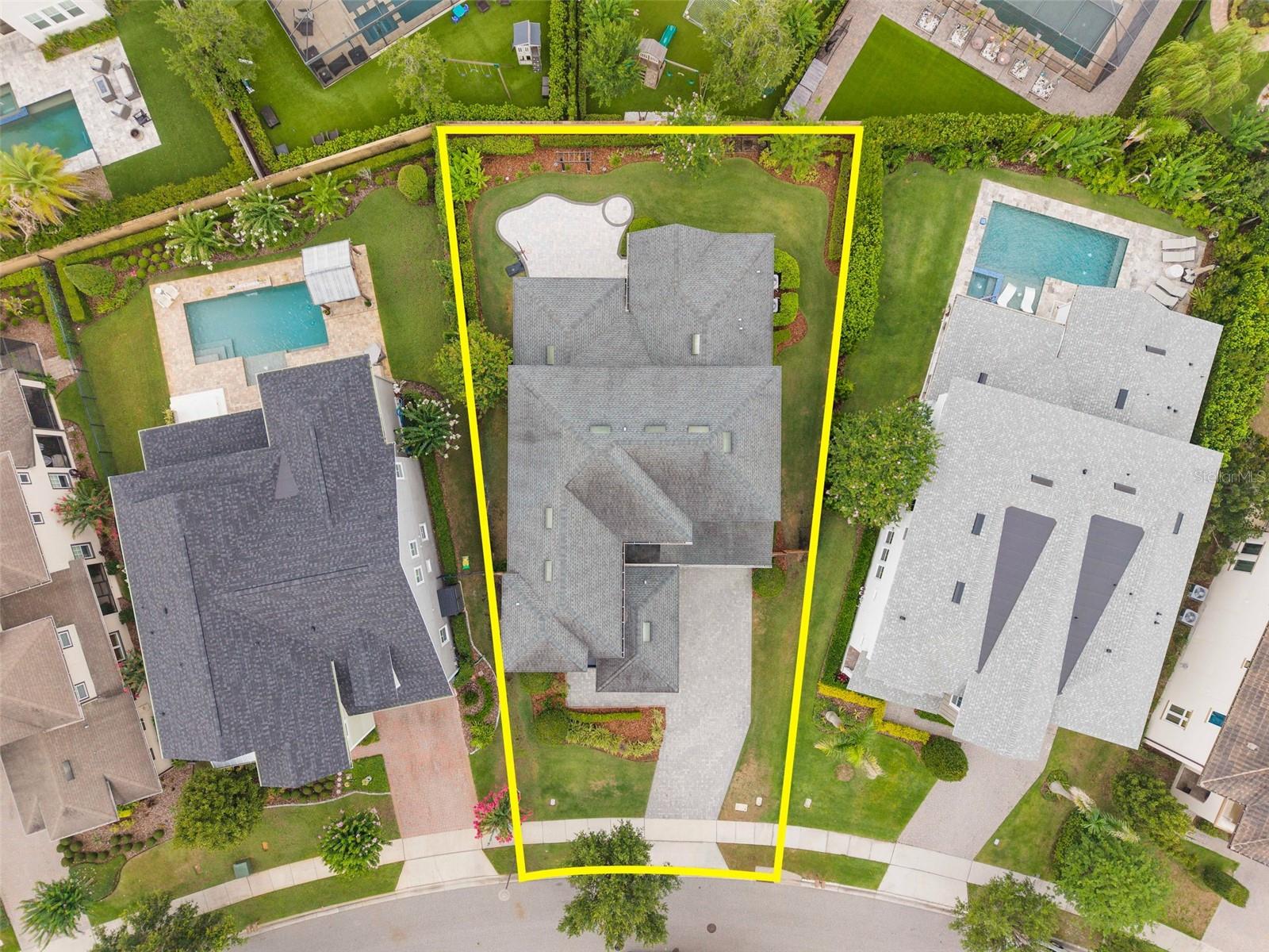 9462 BECKER COURT