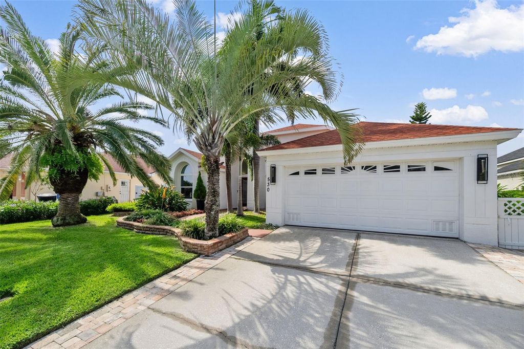 Photo of 530 Somerhill Drive NE, St Petersburg, FL 33716 (MLS # TB8433237)