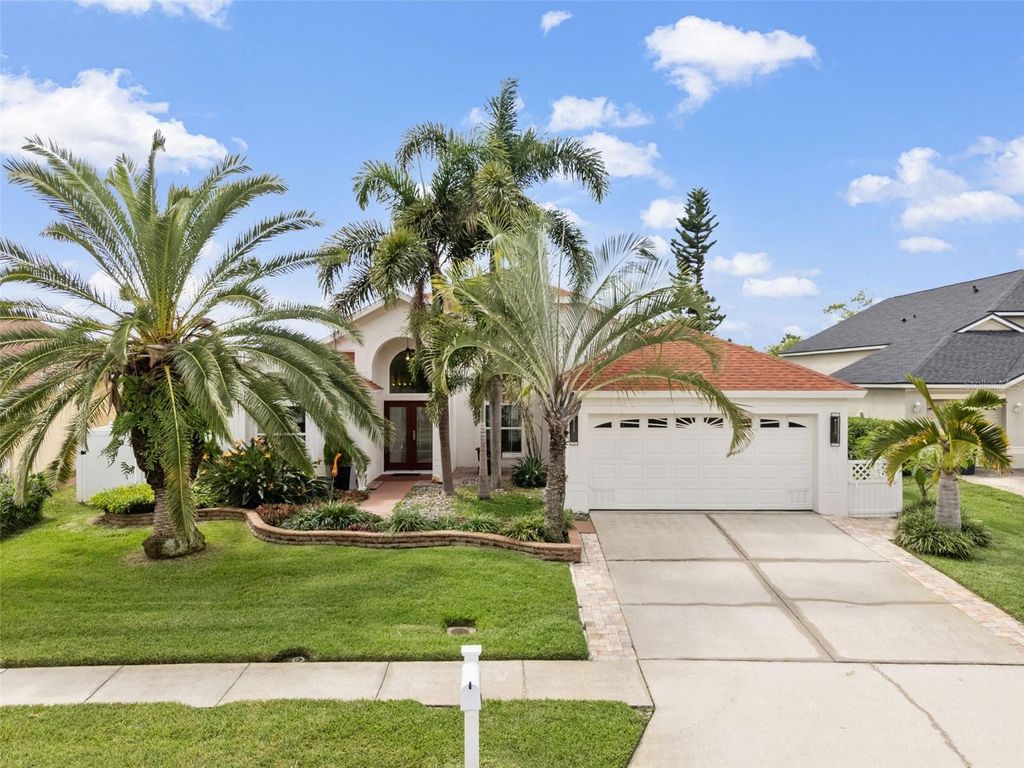 Photo of 530 Somerhill Drive NE, St Petersburg, FL 33716 (MLS # TB8433237)
