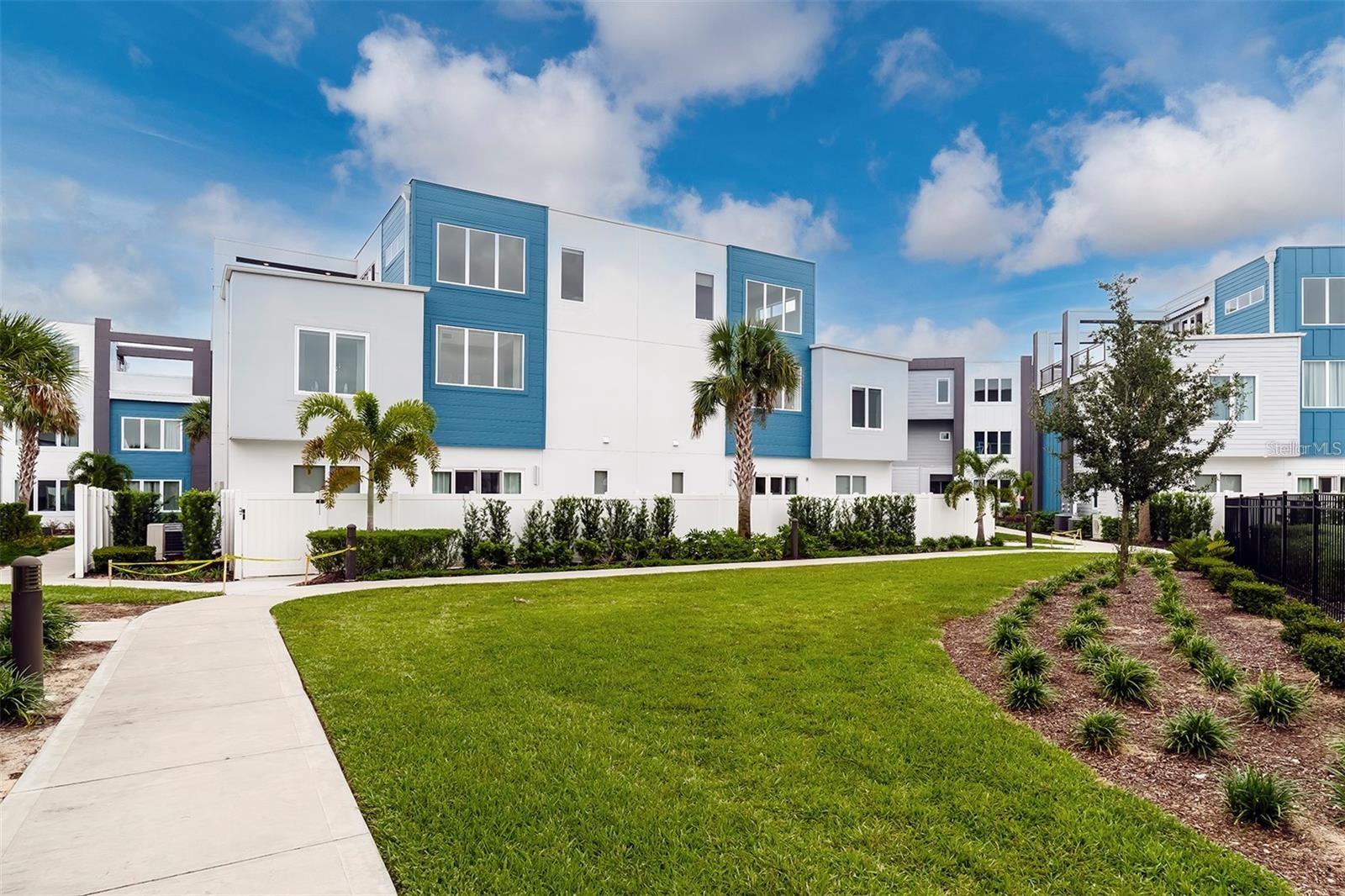 SPECTRUM AT REUNION CONDO PH 2A & 2B - Residential