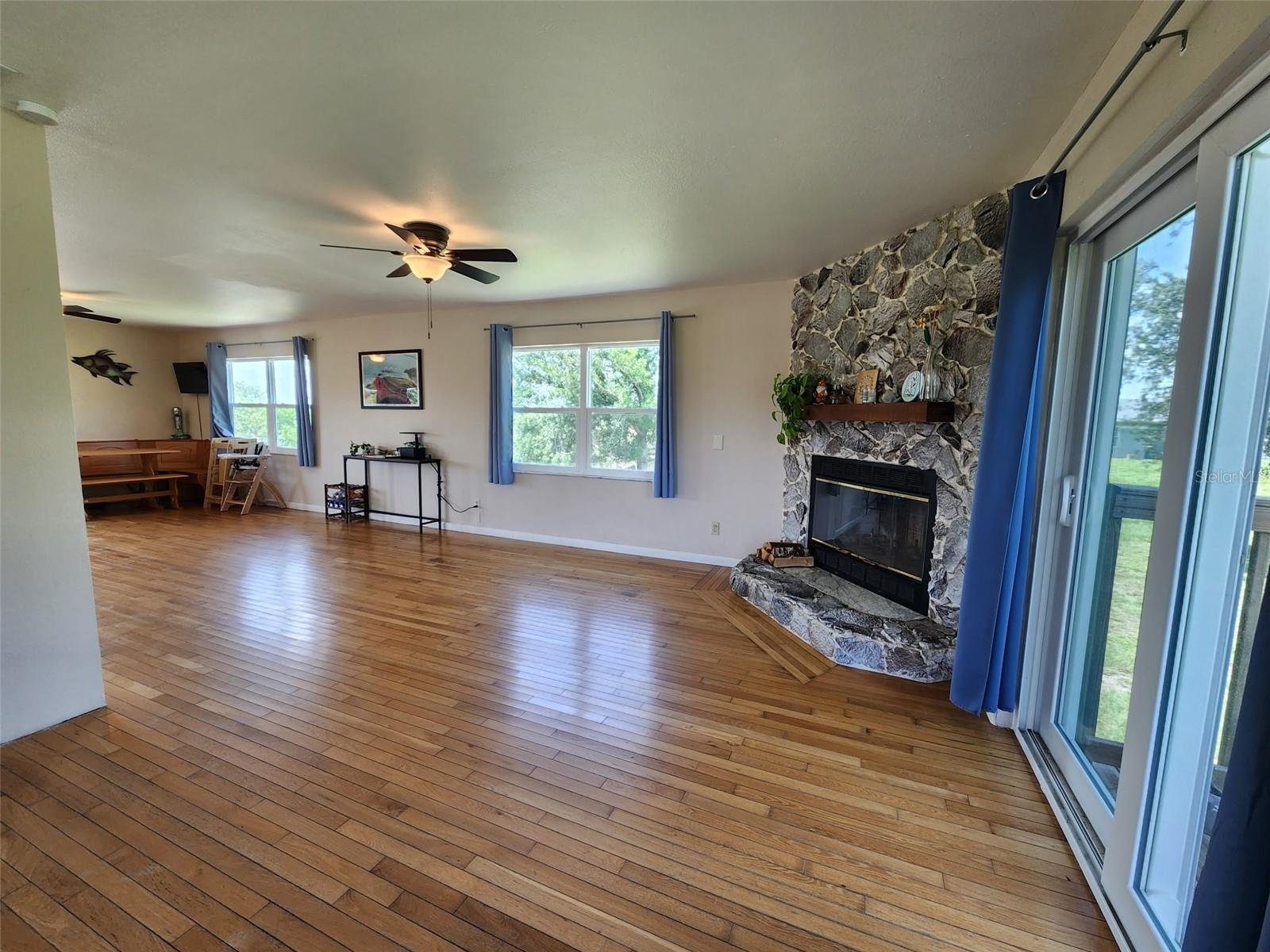 PEACE RIVER SHORES - Residential Lease