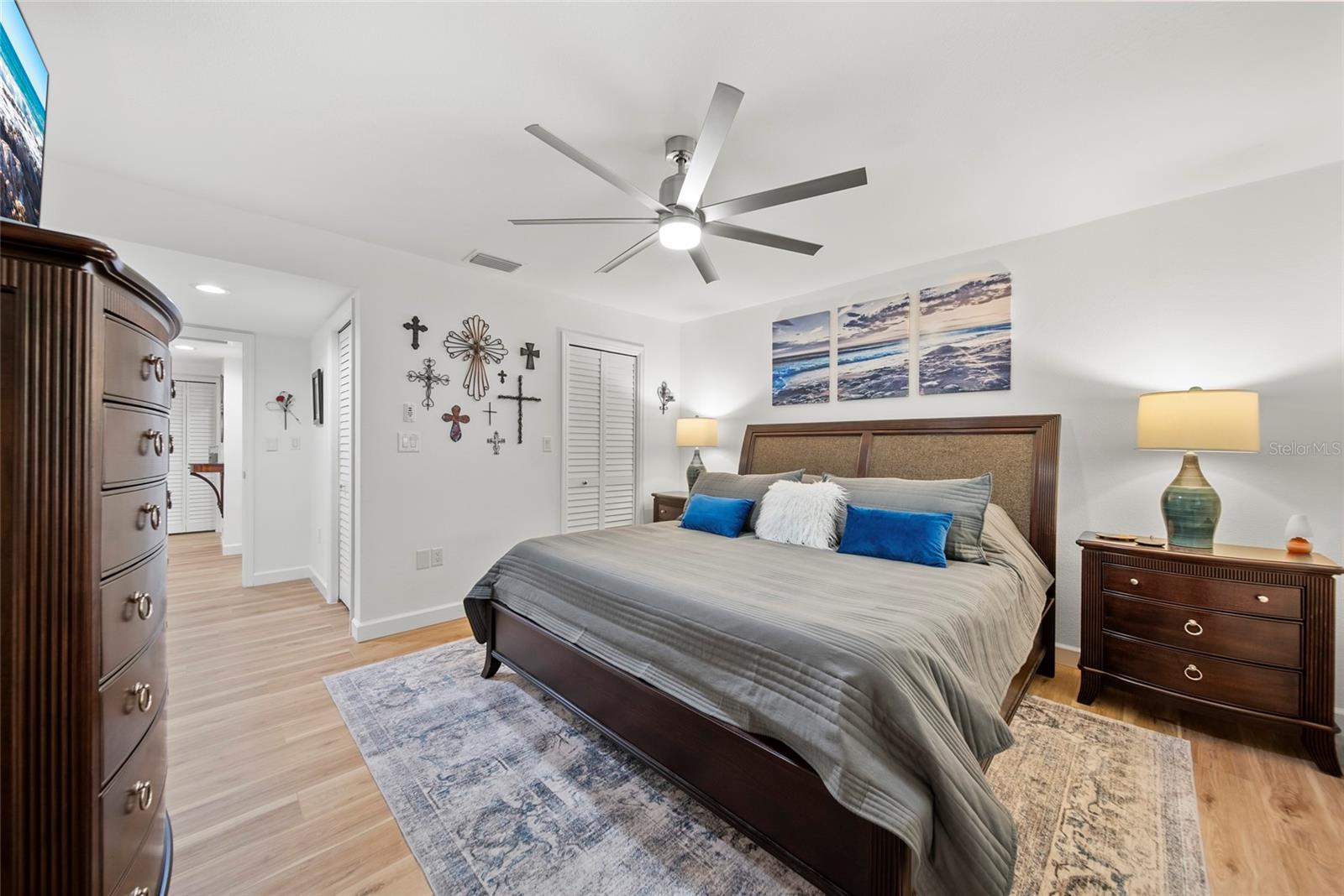 COUNTRY OAKS CONDO 01 - Residential