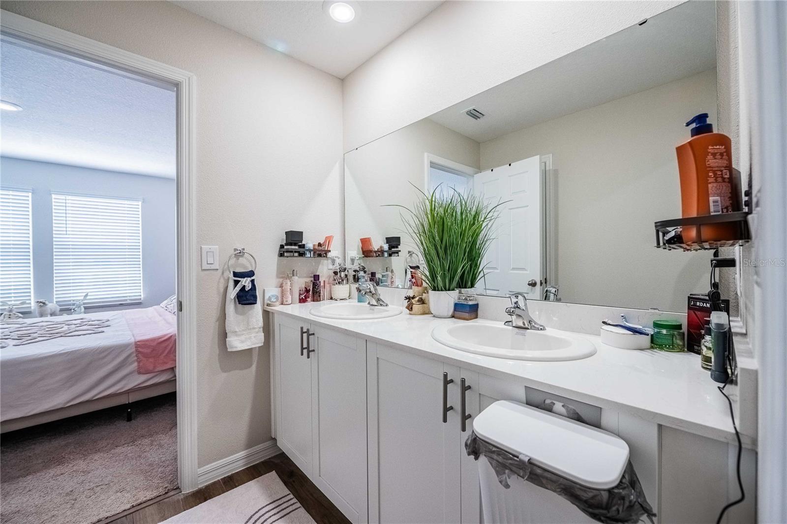 CONGDON TWNHMS PH 1 & 2 - Residential