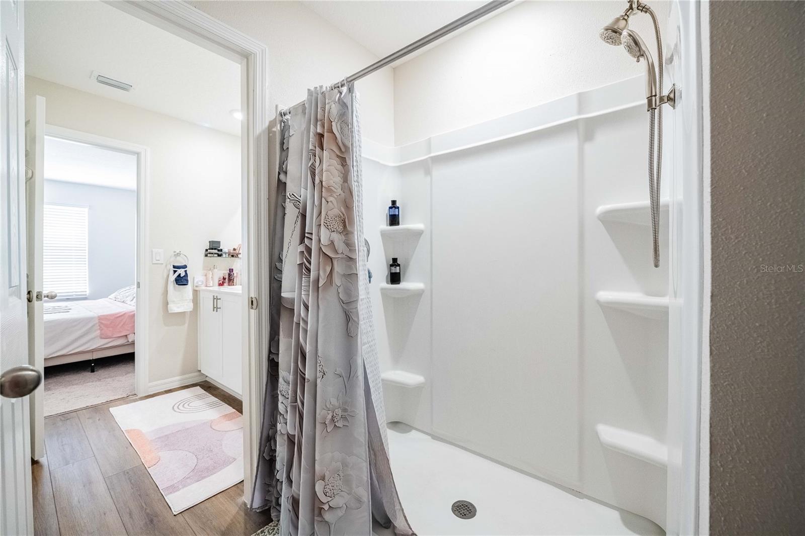 CONGDON TWNHMS PH 1 & 2 - Residential