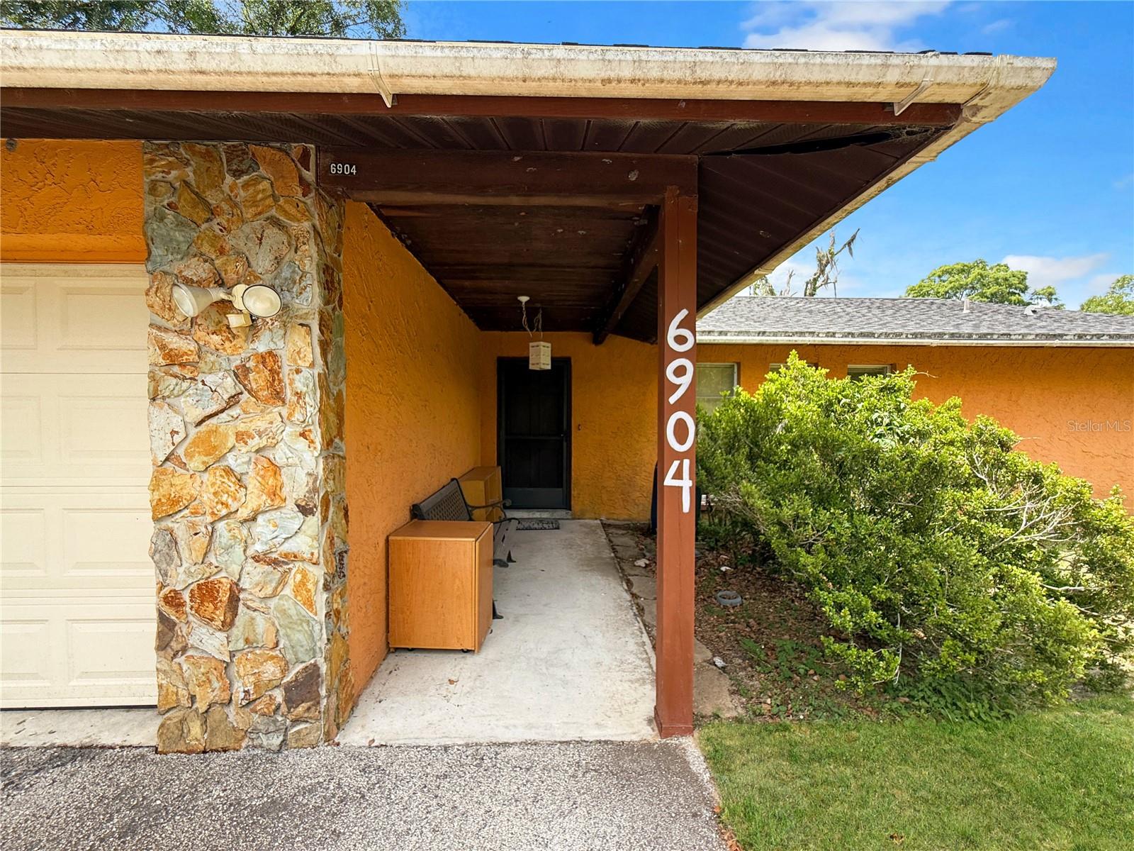 6904 WILLIAMS ROAD
