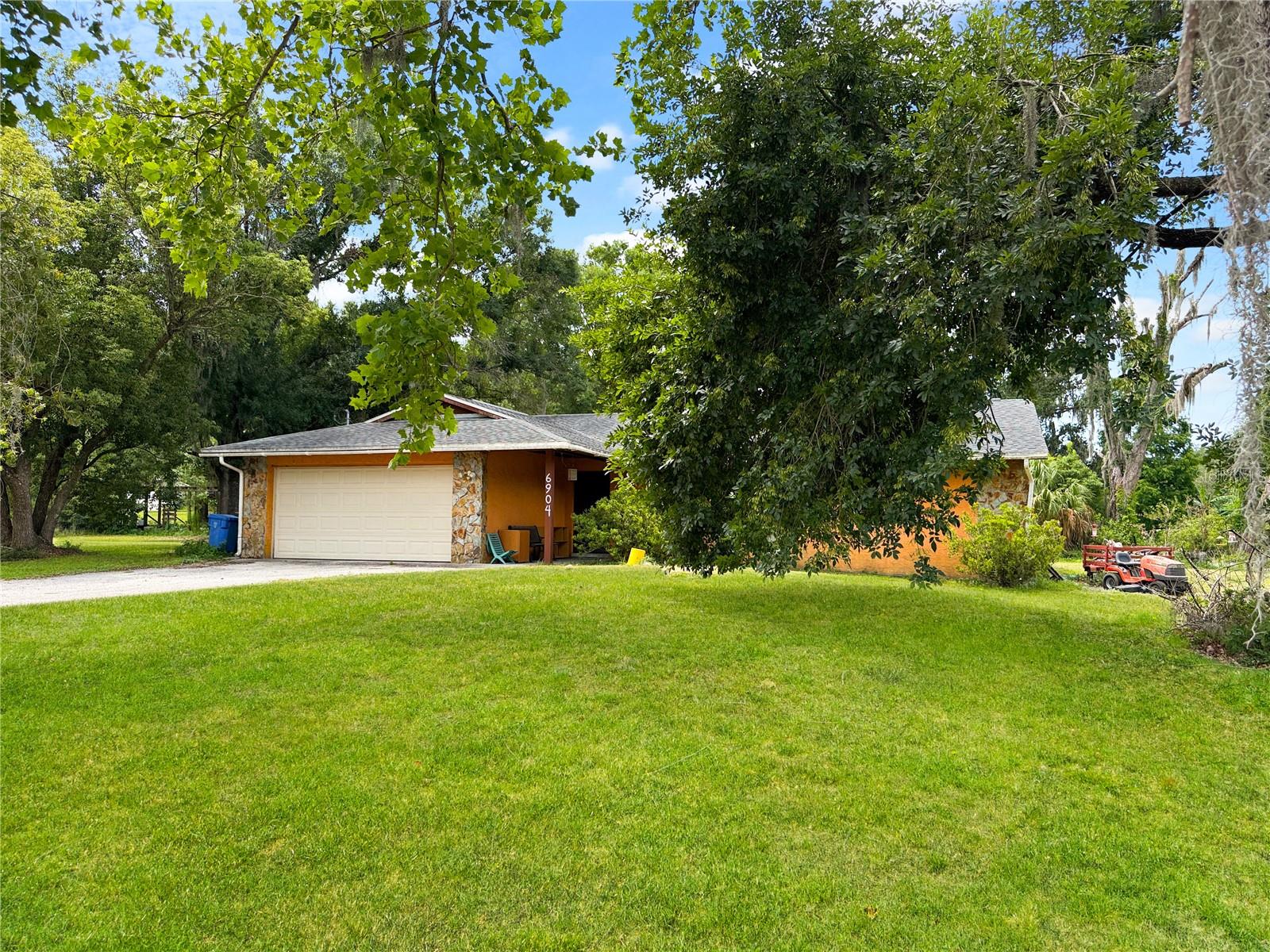 6904 WILLIAMS ROAD