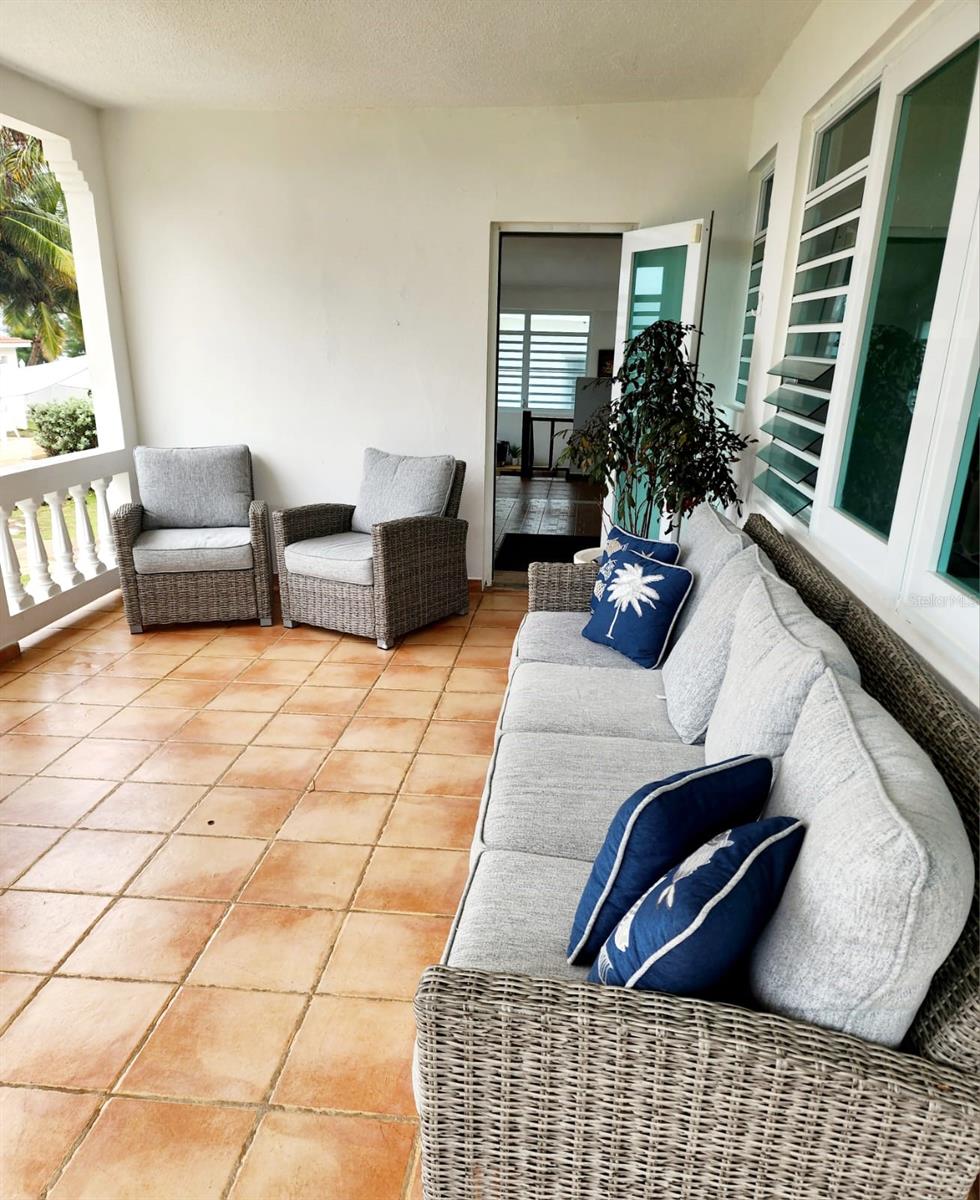 BEACH FRONT GUEST HOUSE - Residential