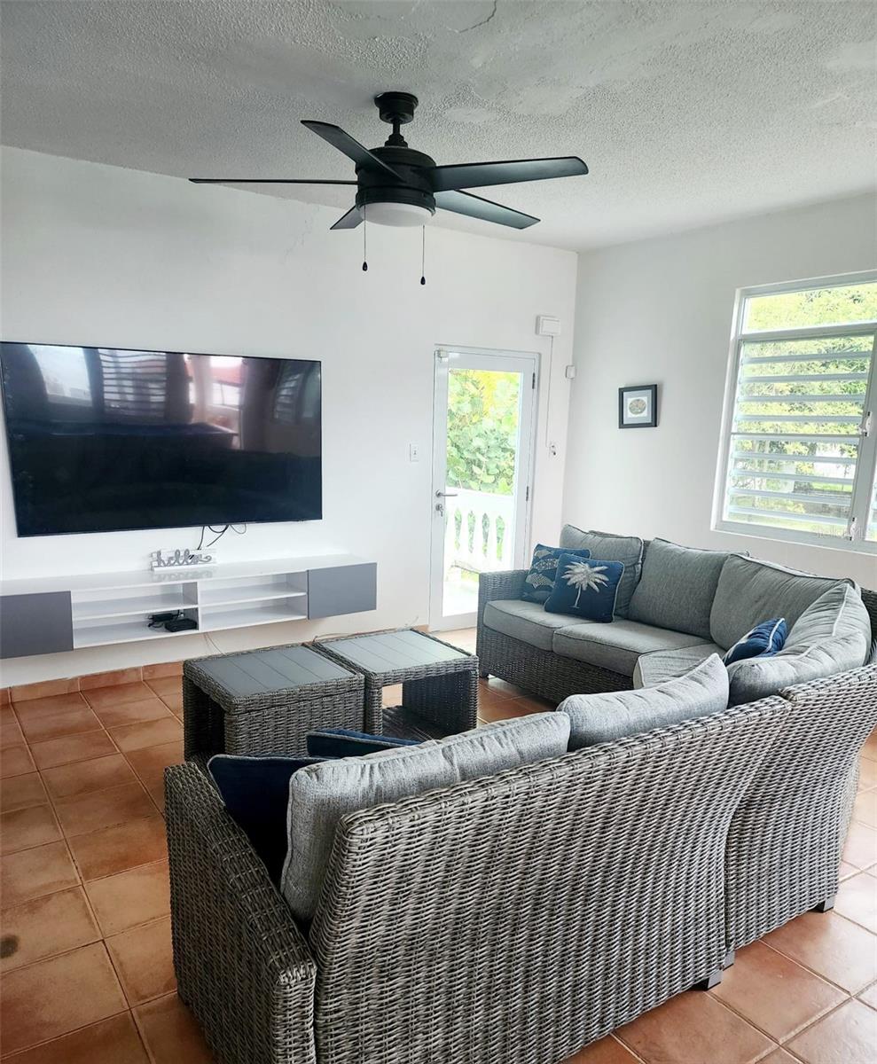 BEACH FRONT GUEST HOUSE - Residential