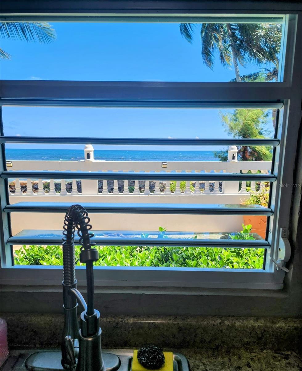 BEACH FRONT GUEST HOUSE - Residential