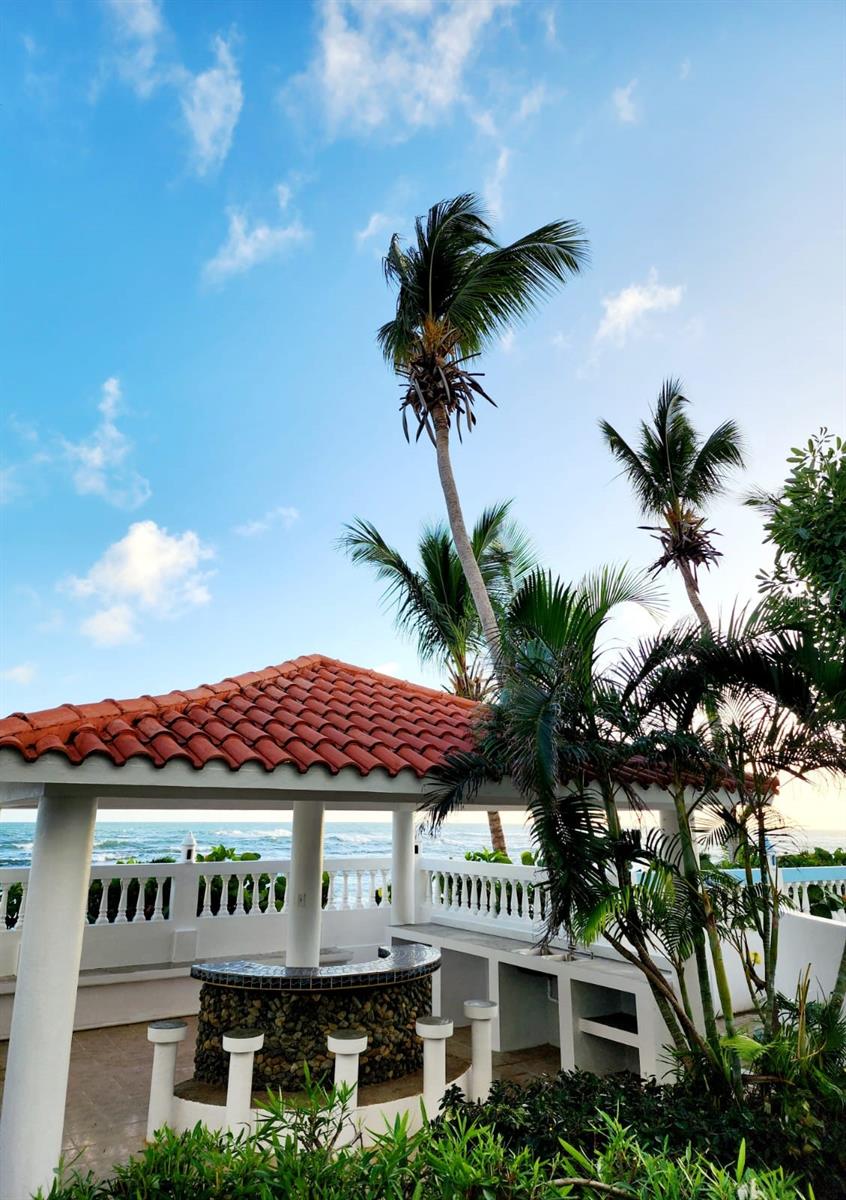 BEACH FRONT GUEST HOUSE - Residential