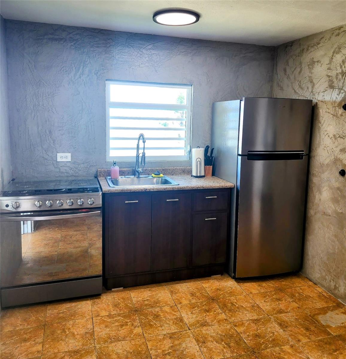 BEACH FRONT GUEST HOUSE - Residential