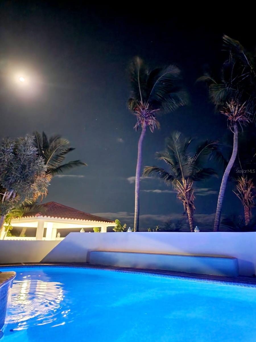 BEACH FRONT GUEST HOUSE - Residential