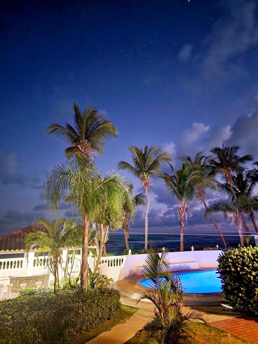 BEACH FRONT GUEST HOUSE - Residential