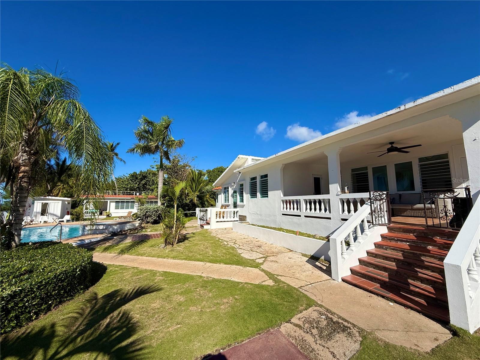 BEACH FRONT GUEST HOUSE - Residential