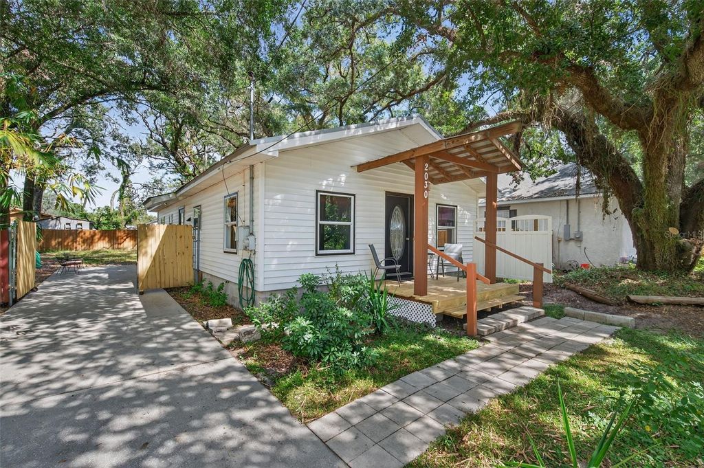 Photo of 2030 E New Orleans Avenue, Tampa, FL 33610 (MLS # TB8439085)