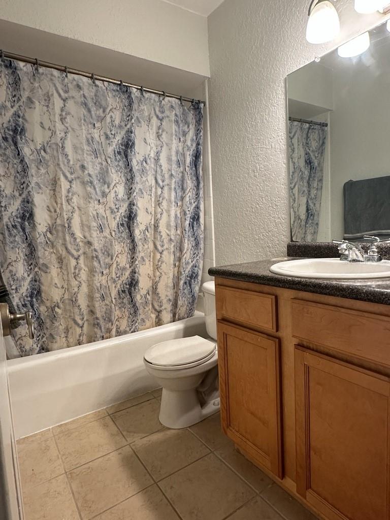 THE GRAND AT OLDE CARROLLWOOD - Residential Lease