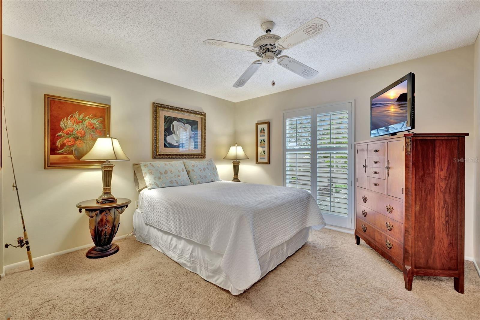 WEDGEWOOD LAKE - Residential