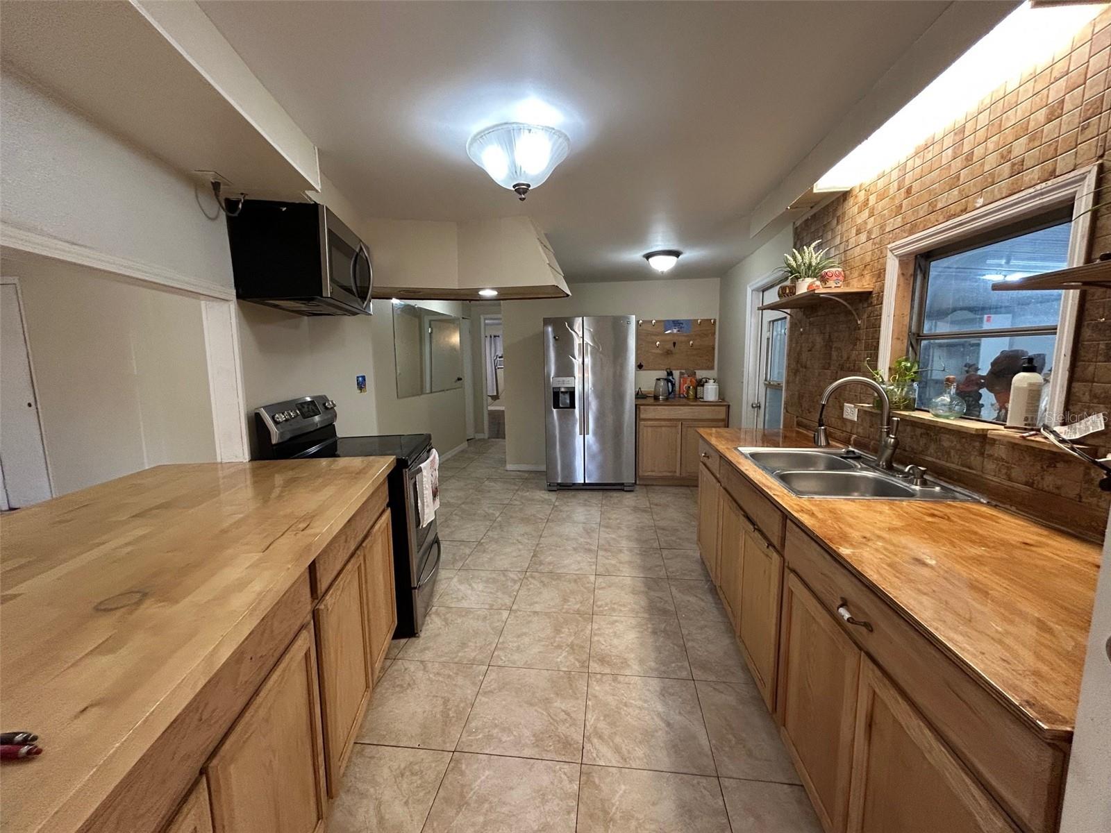 COUNTRY RETREAT CO-OP - Residential
