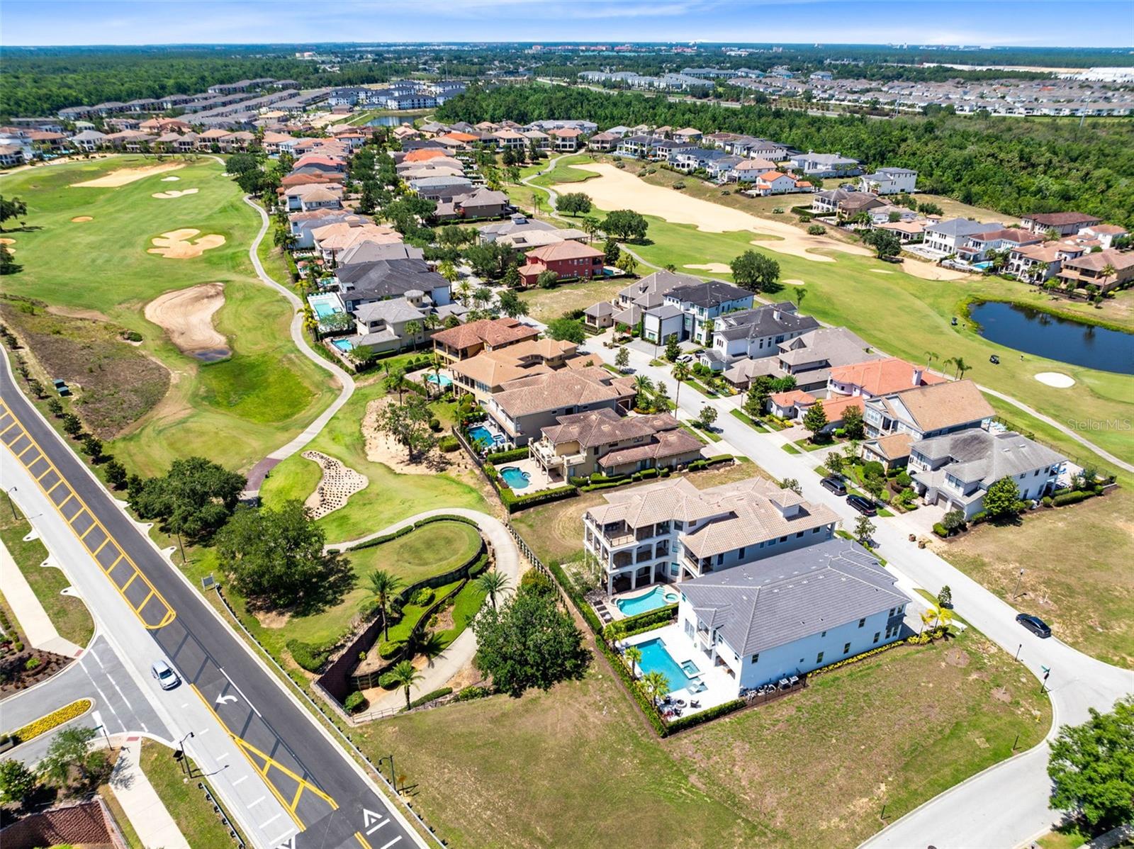 300 MUIRFIELD LOOP