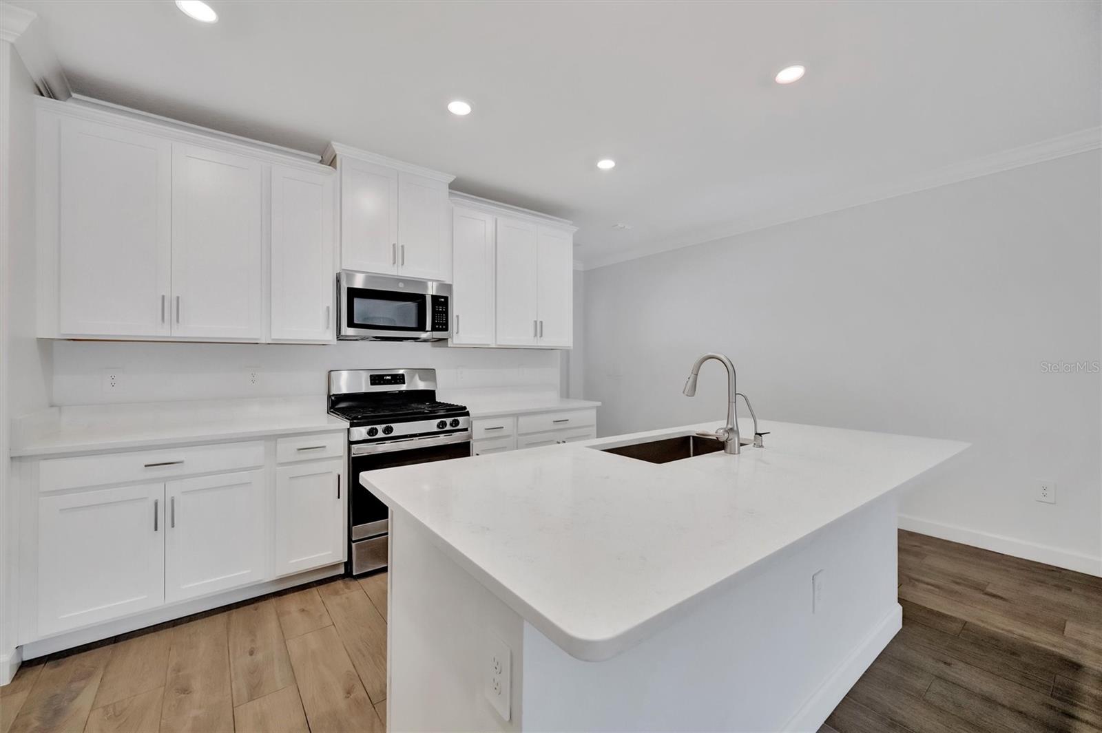 FOREST BROOKE ACTIVE ADULT PH - Residential