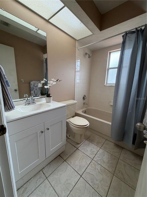 Tiny photo for 2315 SE 19th Circle, Ocala, FL 34471 (MLS # OM721989)