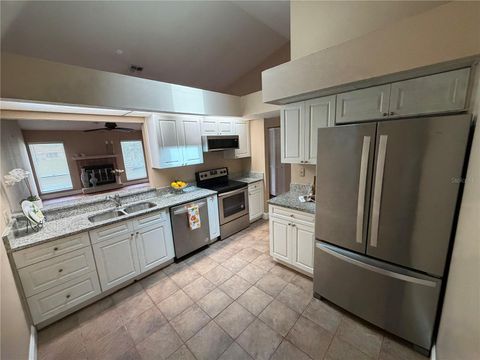 Tiny photo for 2315 SE 19th Circle, Ocala, FL 34471 (MLS # OM721989)