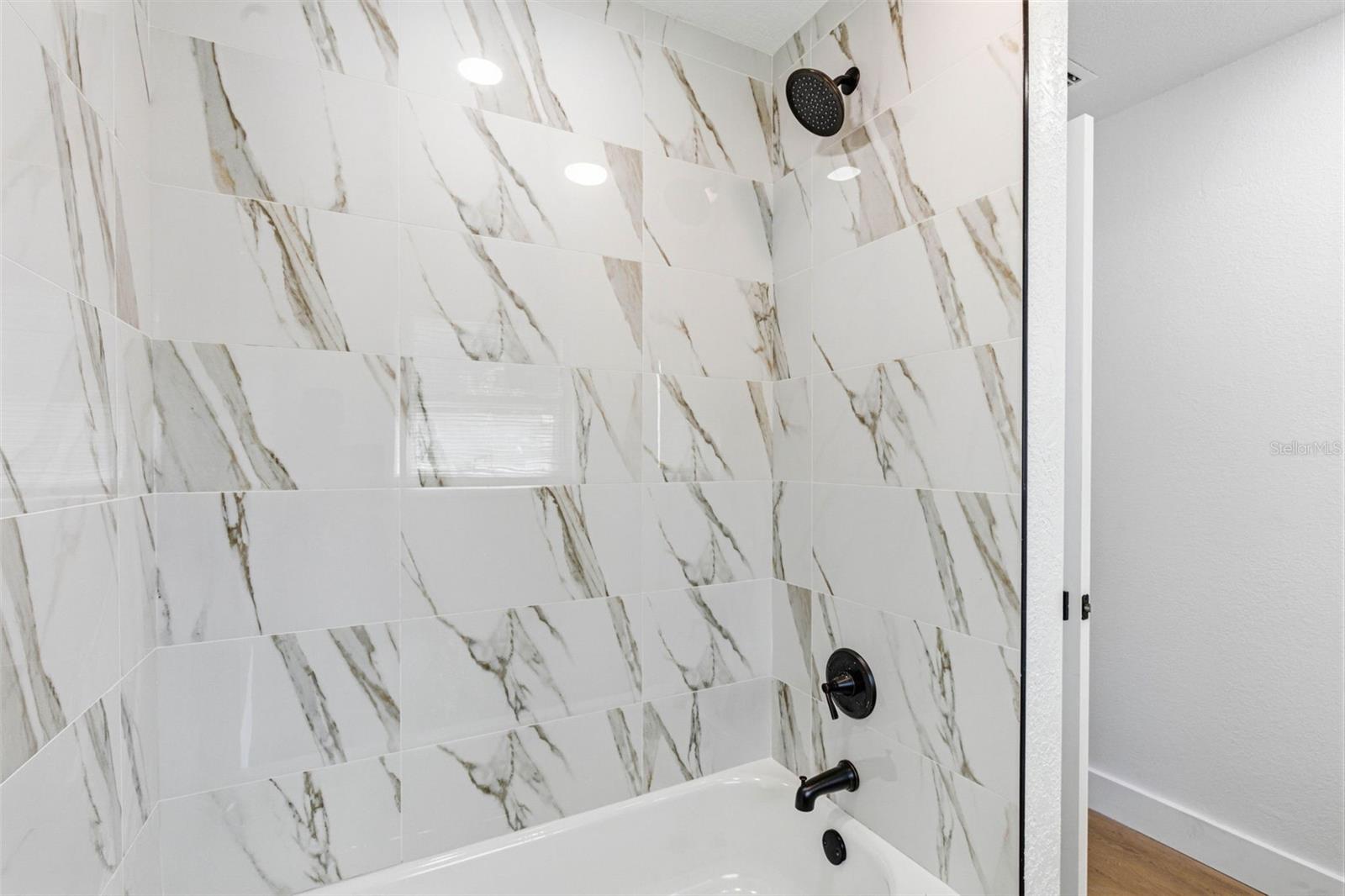 MCLROY SUB - Residential