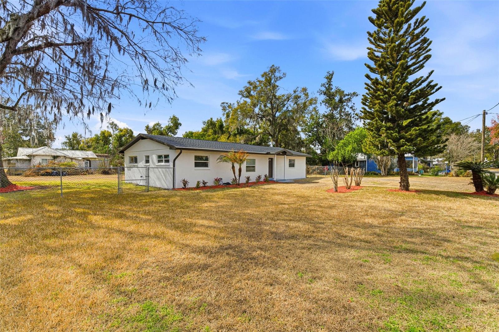 MCLROY SUB - Residential