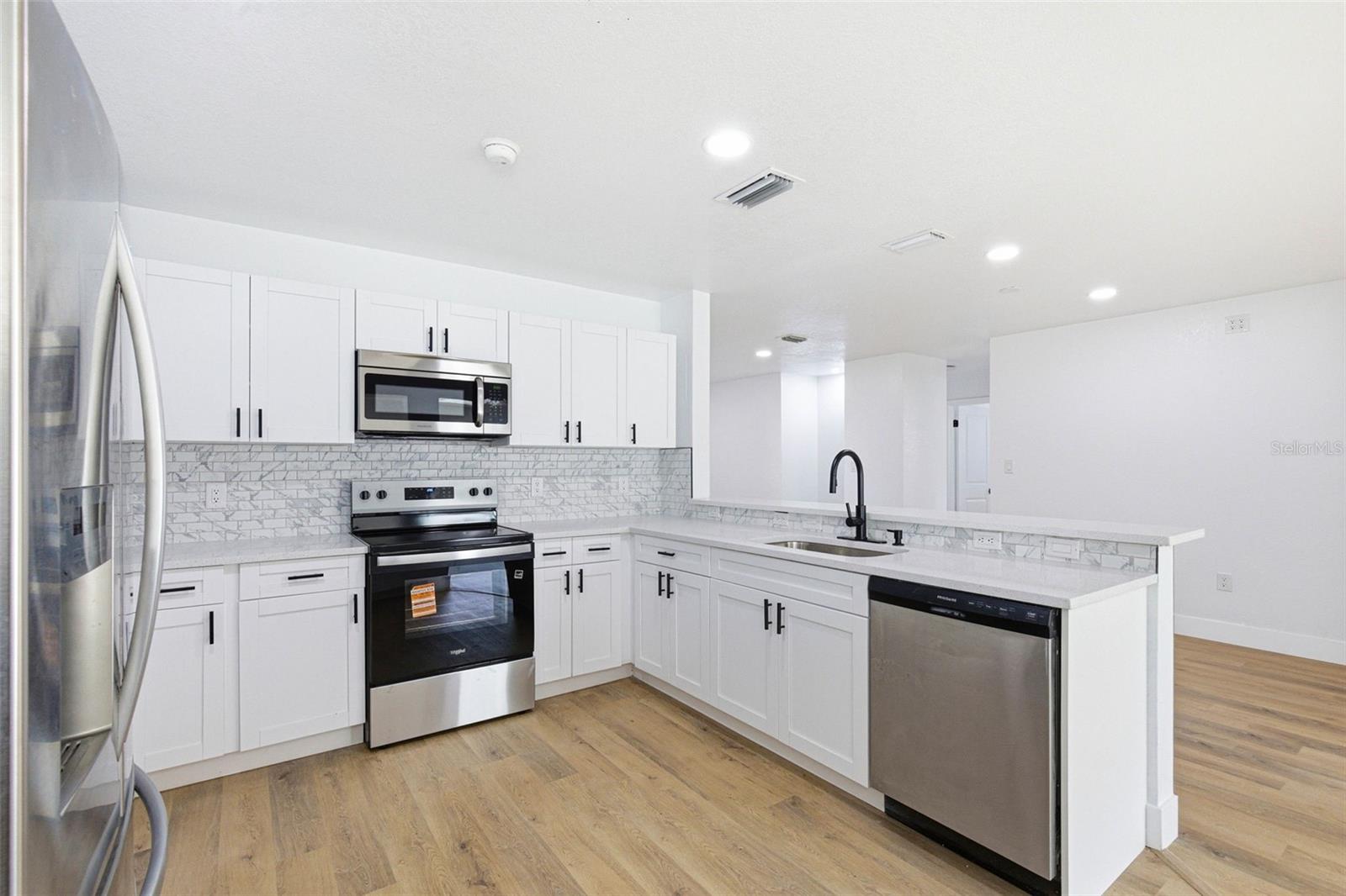 MCLROY SUB - Residential