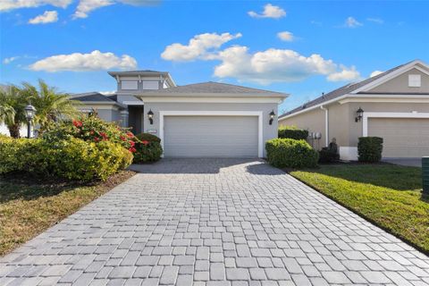Photo of 6343 Laurel Wood Run, Sarasota, FL 34243 (MLS # A4680976)