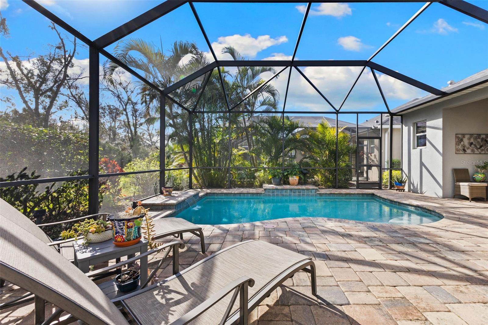 WOODLAND TRACE - Residential