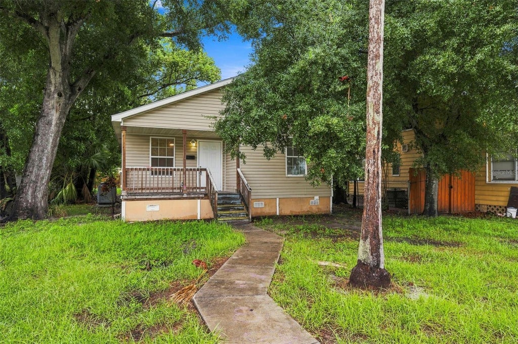 Photo of 1037 12th Avenue S, St Petersburg, FL 33705 (MLS # TB8547594)