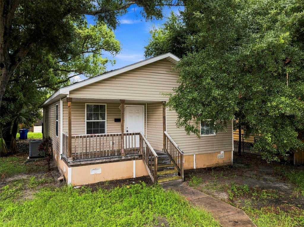 Photo of 1037 12th Avenue S, St Petersburg, FL 33705 (MLS # TB8547594)