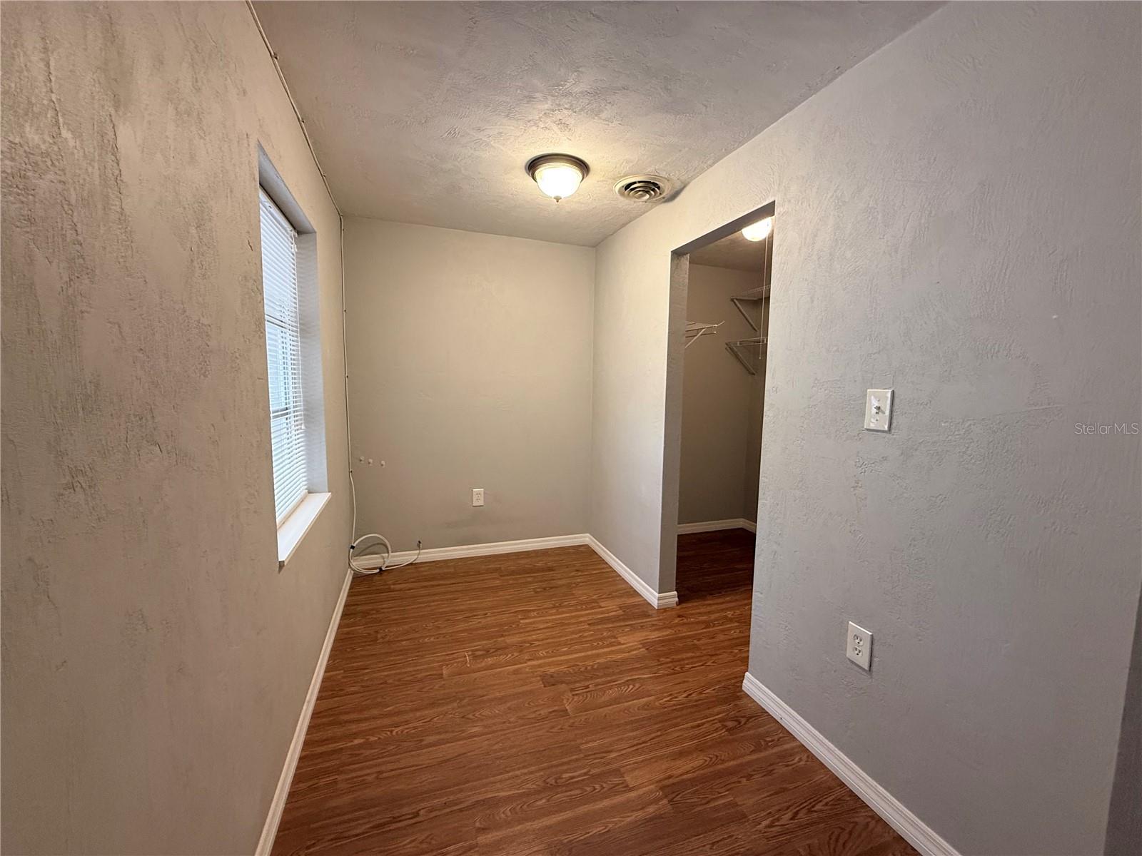 POINTER 01 - Residential