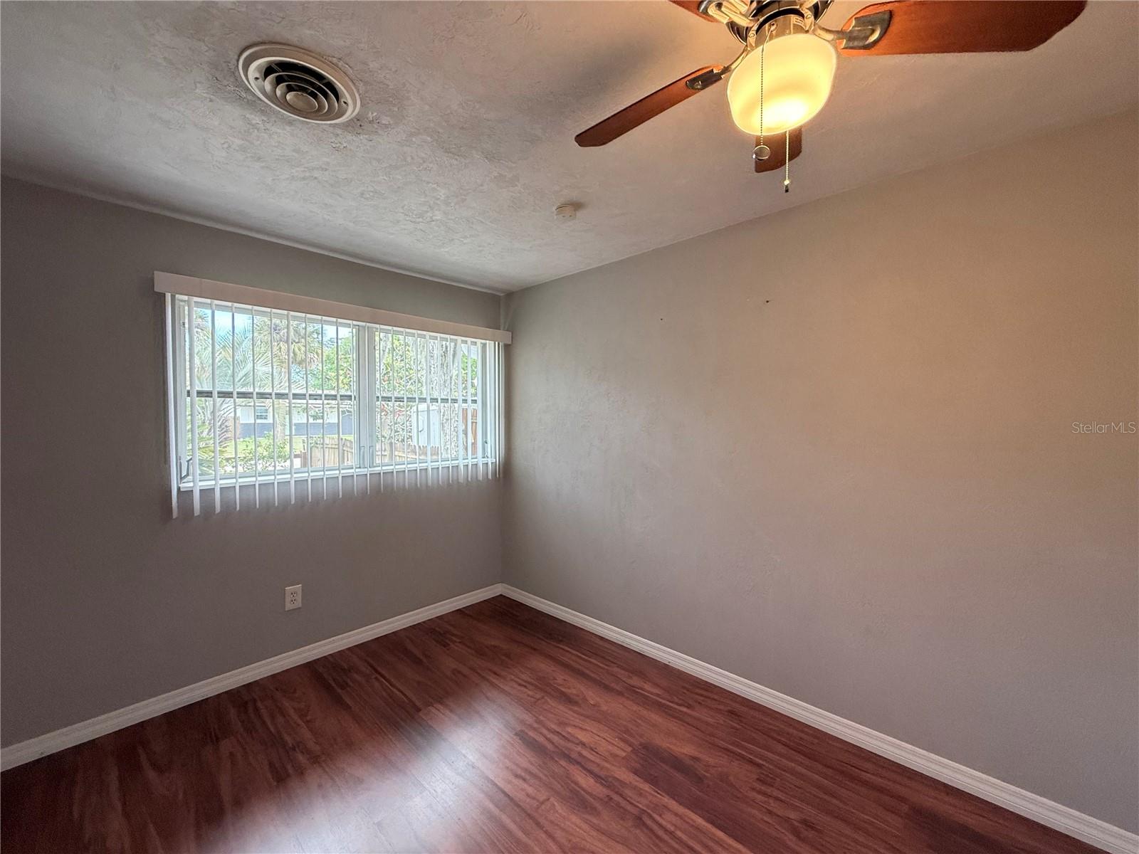 POINTER 01 - Residential