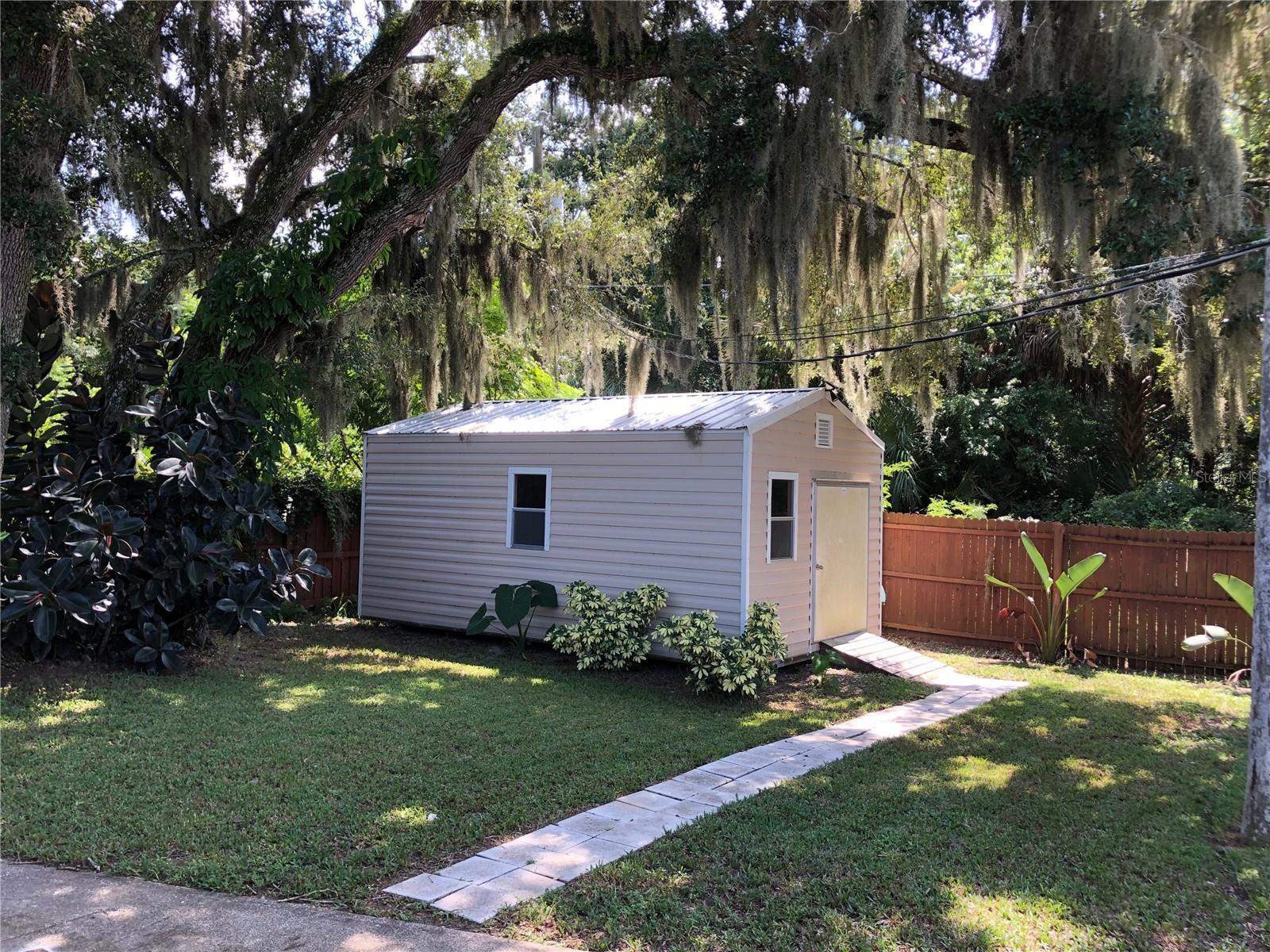 POINTER 01 - Residential