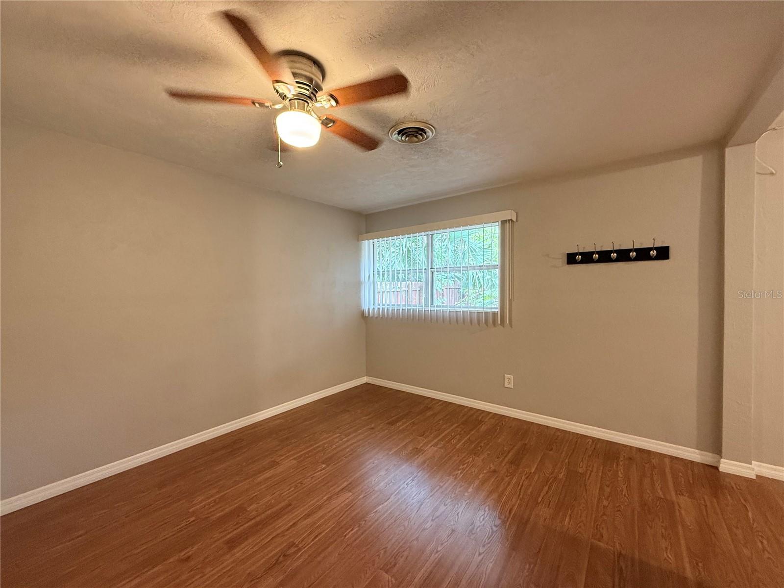 POINTER 01 - Residential