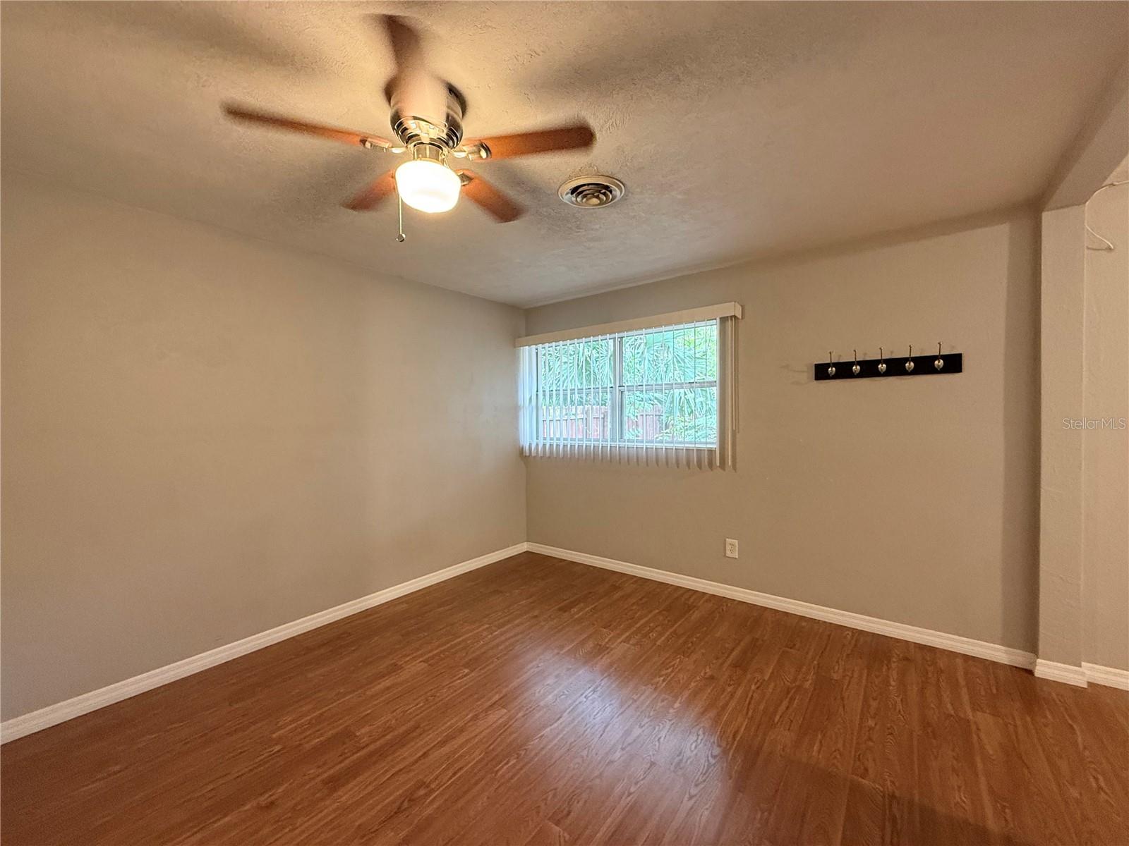 POINTER 01 - Residential