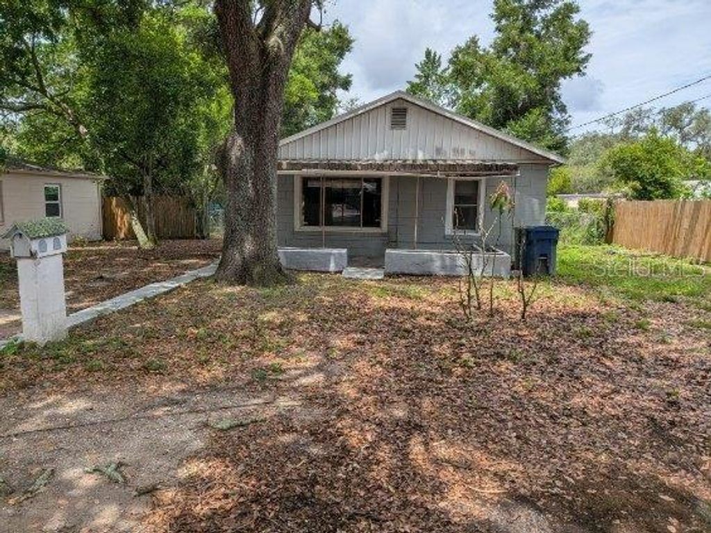 Photo of 10018 N 14th Street, Tampa, FL 33612 (MLS # W7886321)