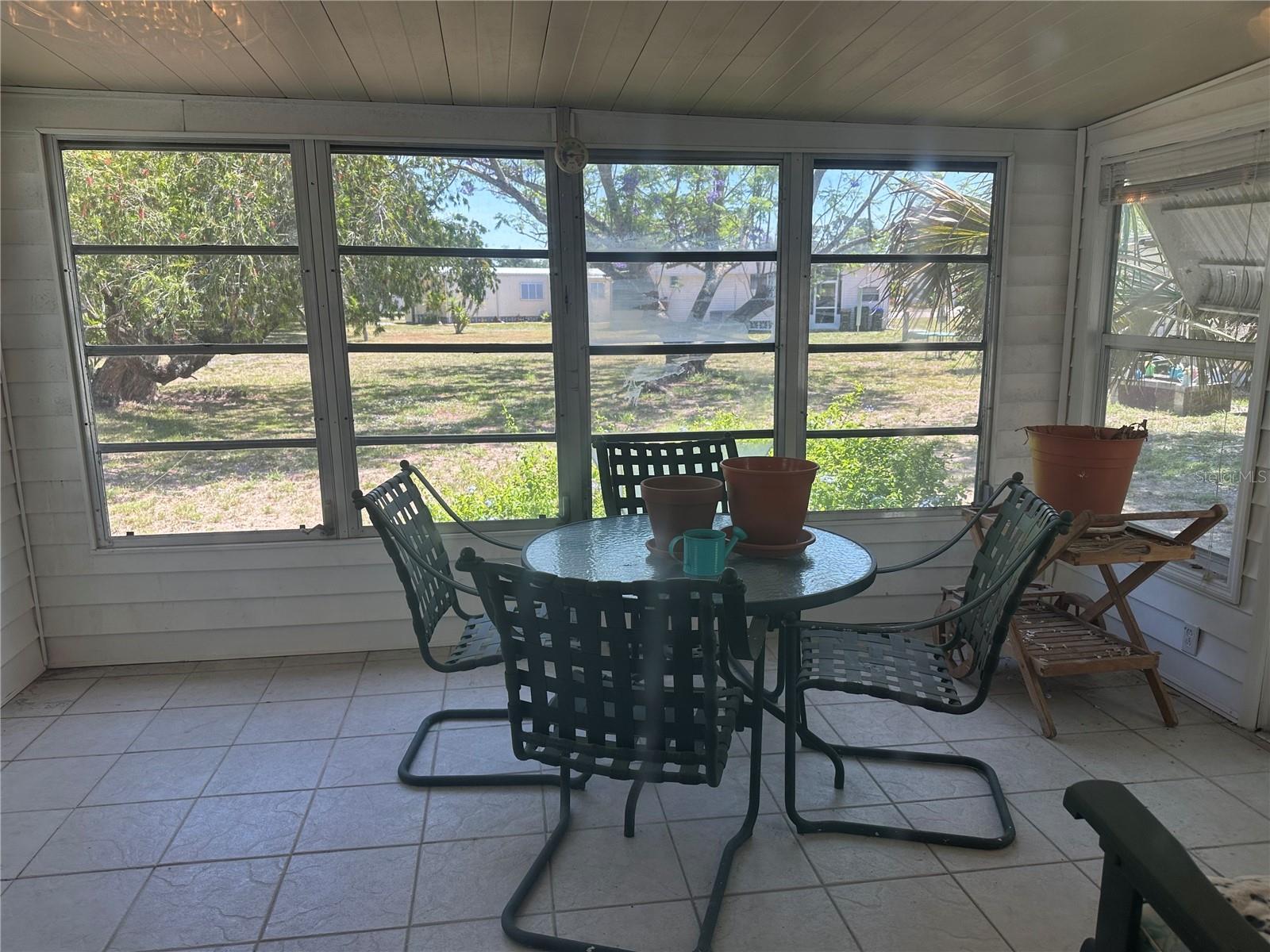 HOLIDAY PARK - Residential