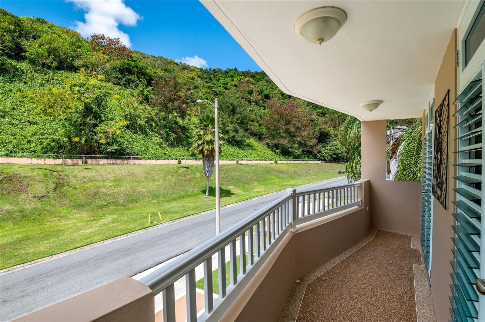 URB. MIRADERO - Residential