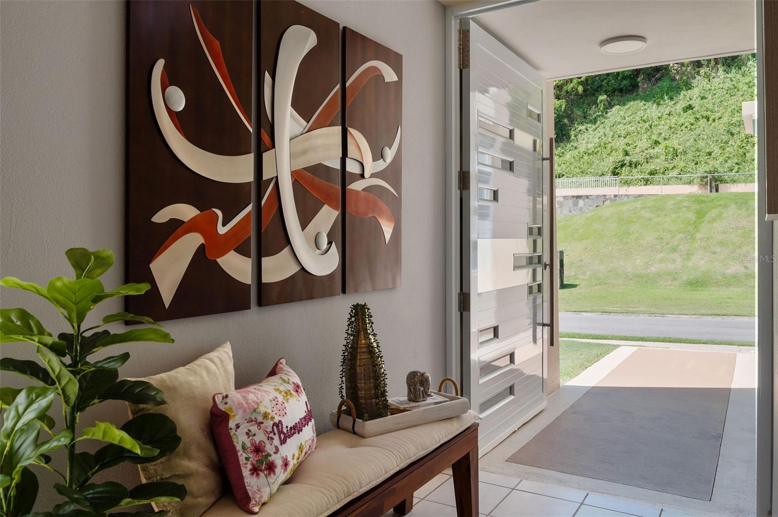 URB. MIRADERO - Residential