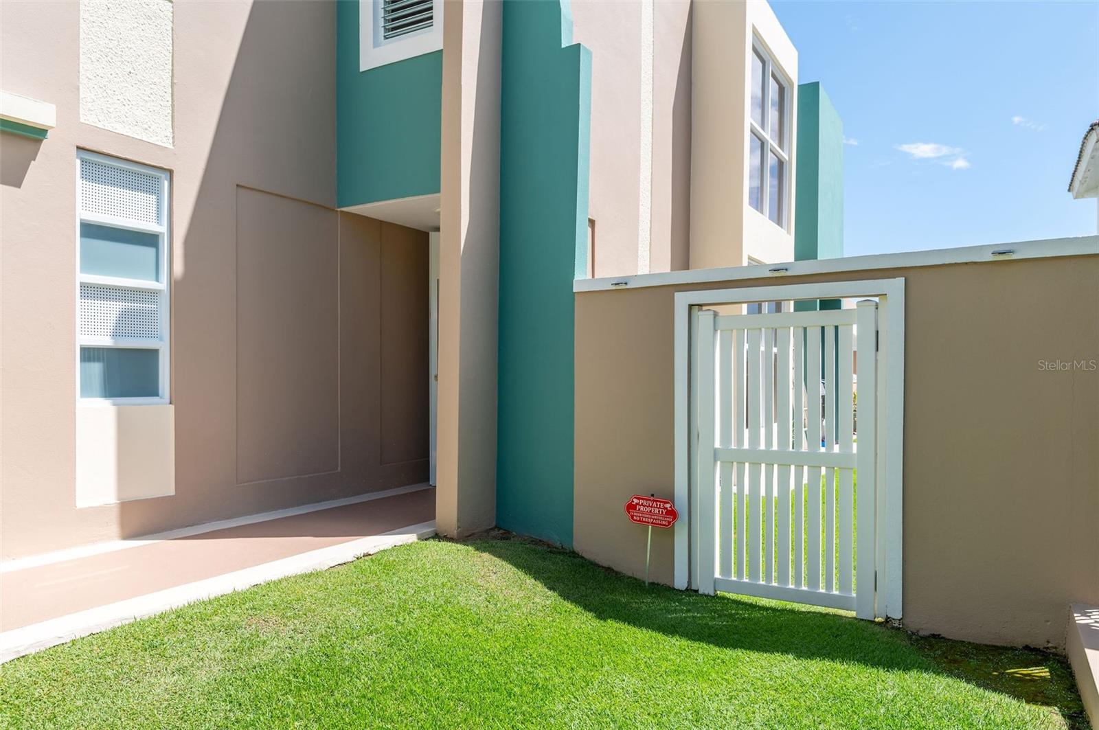 URB. MIRADERO - Residential