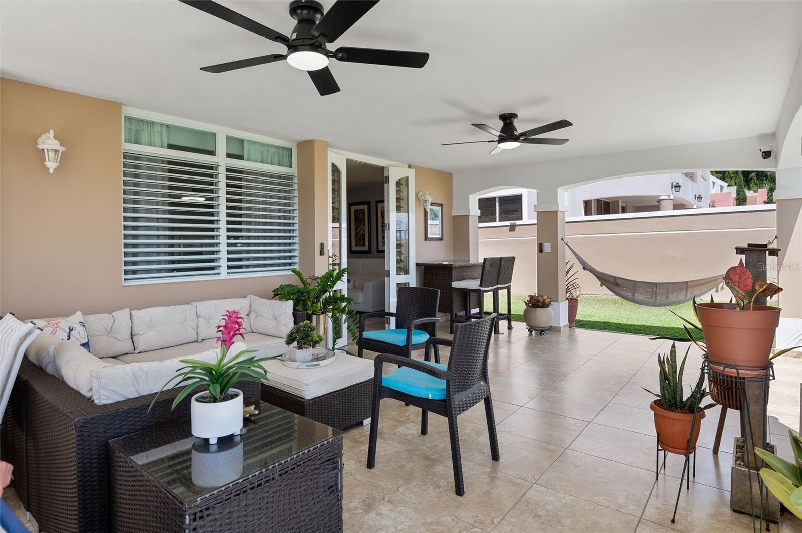 URB. MIRADERO - Residential