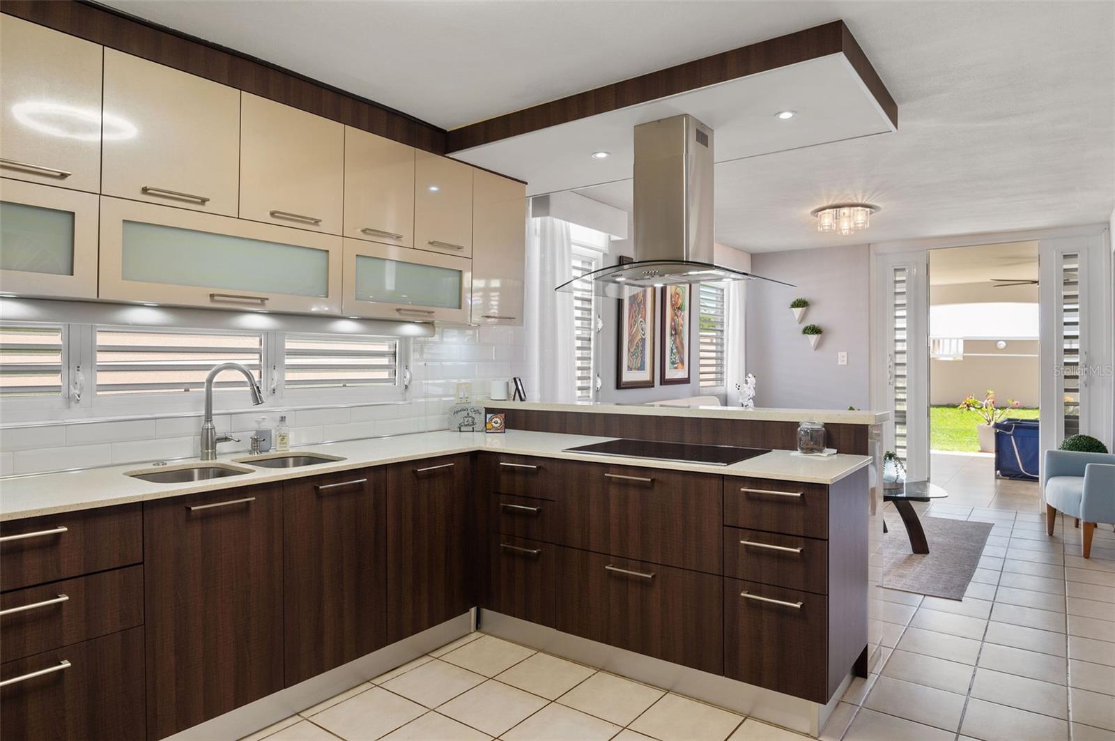 URB. MIRADERO - Residential