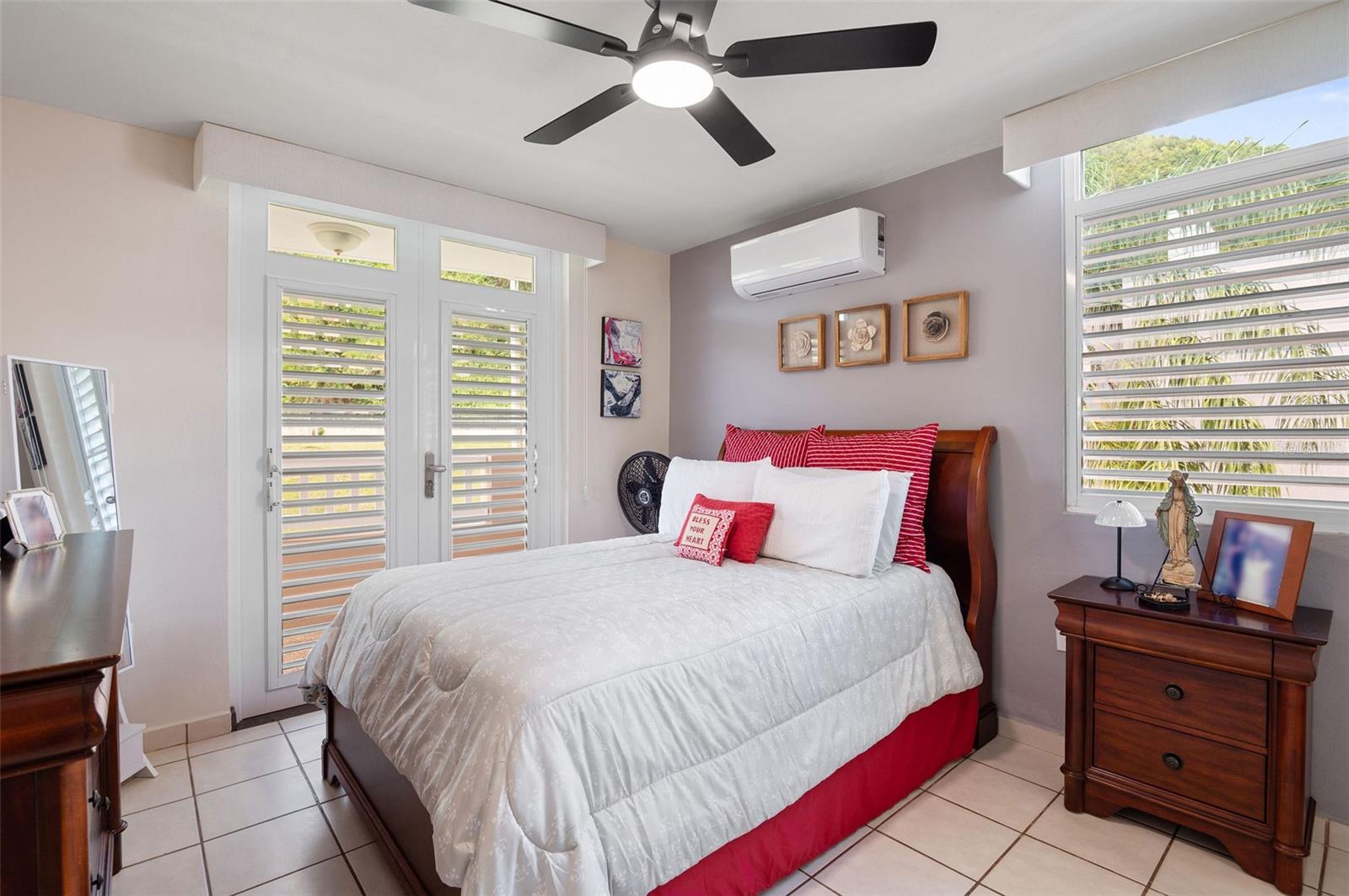 URB. MIRADERO - Residential